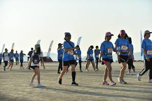 BIB: 525
                            <button type="button" onclick="openModal(3181117)" class="btn btn-primary btn-sm float-right btn-popup" data-toggle="modal" data-target=".modal-high-quality">
                        <i class="fas fa-shopping-cart"></i> Add to Cart
                    </button>
                                            <button type="button" onclick="isThisMe(3181117, true)" class="btn btn-success btn-sm float-right btn-popup btn-isme hidden" data-toggle="tooltip" data-placement="bottom" title="นี่คือรูปของคุณใช่ไหม คลิกที่นี่เพื่อเอาเข้าอัลบั้ม">
                        <i class="fas fa-plus"></i> Add to album
                    </button>
                    <button type="button" onclick="isThisMe(3181117, false)" class="btn btn-warning btn-sm float-right btn-popup btn-isnotme hidden">
                        <i class="fas fa-ban"></i> Remove from album
                    </button>